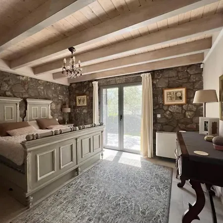House Sleeps 6 With Private Pool Saint Minas