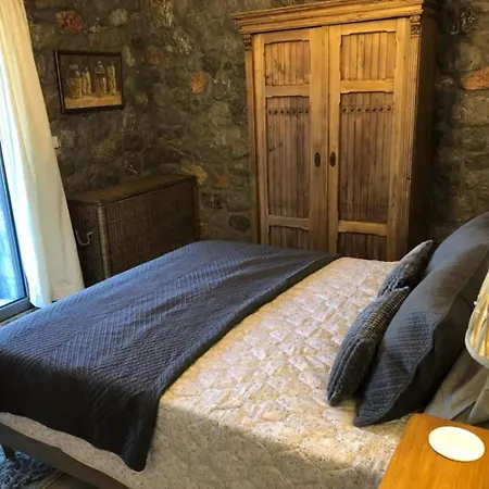 Casa de Férias House Sleeps 6 With Private Pool